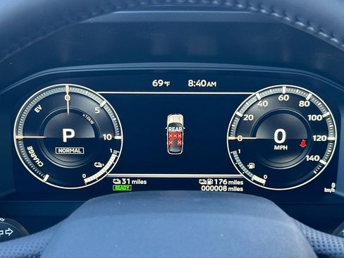 New 2025 Mitsubishi Outlander SEL image 24