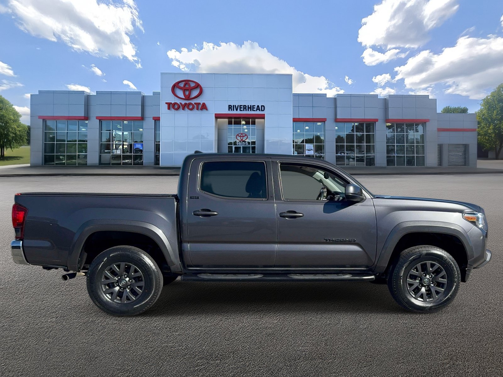 Certified 2023 Toyota Tacoma SR5 AWD/4WD image 4