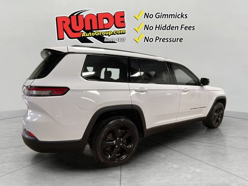 Used 2024 Jeep Grand Cherokee L Altitude AWD/4WD image 6