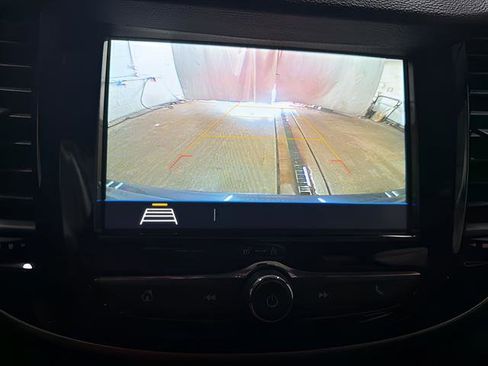 Used 2018 Chevrolet Trax LS FWD image 20