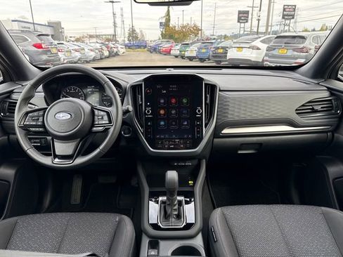 Used 2025 Subaru Forester Premium image 13