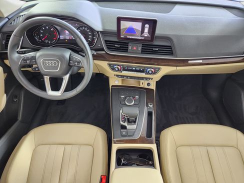 Used 2019 Audi Q5 2.0T Premium w/ Convenience Package AWD/4WD image 15