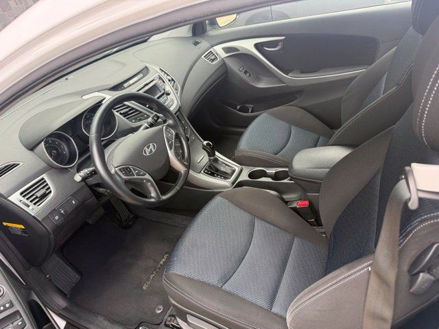 Used 2014 Hyundai Elantra FWD image 2
