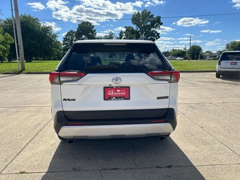 Used 2024 Toyota RAV4 Adventure AWD/4WD image 4