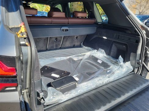 New 2026 BMW X5 xDrive40i w/ Climate Comfort Package image 35