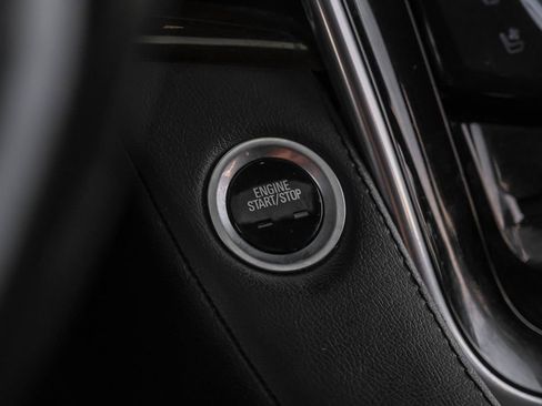 Used 2020 Cadillac Escalade ESV Luxury w/ Escalade Sport Edition image 16