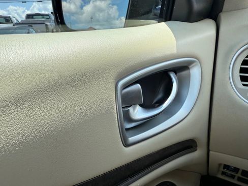 Used 2015 INFINITI QX60 AWD w/ Premium Plus Package image 32