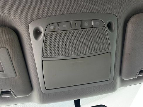 Used 2018 Nissan Rogue SV FWD image 27