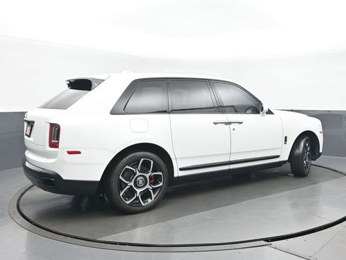 Used 2021 Rolls-Royce Cullinan Black Badge AWD/4WD image 3