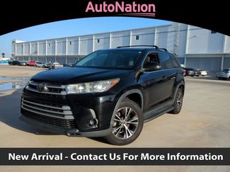 Used 2019 Toyota Highlander LE video 1