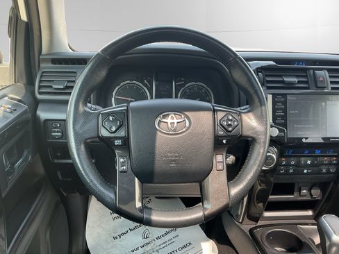 Used 2020 Toyota 4Runner SR5 Premium AWD/4WD image 12