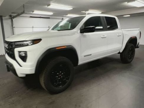 New 2026 GMC Canyon Elevation w/ Convenience Package image 4