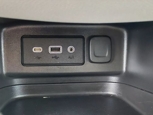 Used 2022 Chevrolet Equinox LT FWD image 25