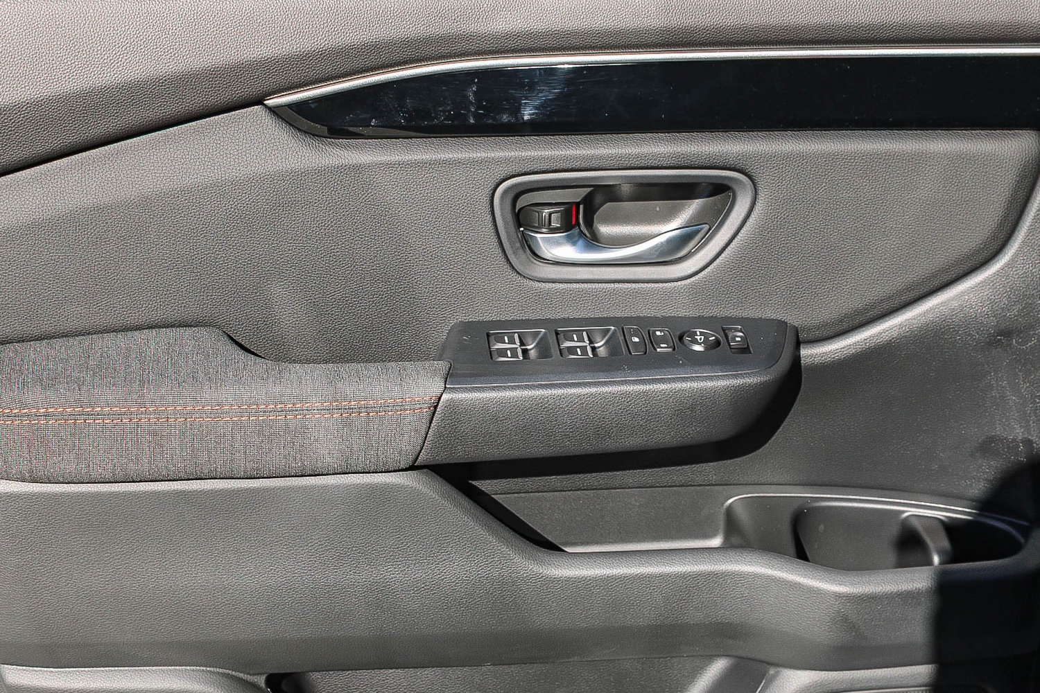 New 2026 Honda Pilot Sport image 17