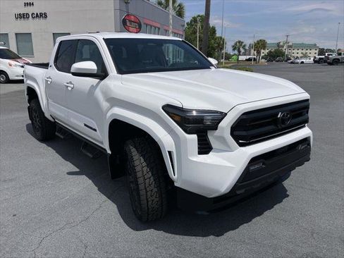 Certified 2026 Toyota Tacoma SR5 RWD image 7