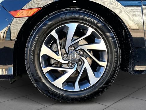 Used 2016 Honda Civic EX image 11