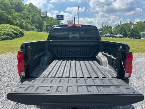 New 2025 Chevrolet Colorado LT w/ LT Convenience Package image 25