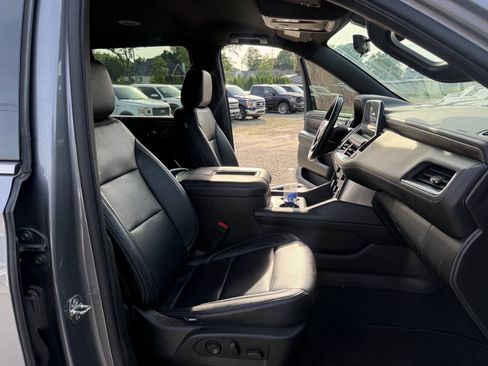 Used 2021 Chevrolet Suburban LS AWD/4WD image 32