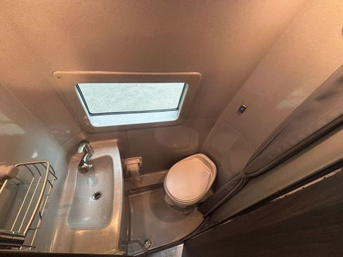 Used 2019 Mercedes-Benz Sprinter 3500 image 38