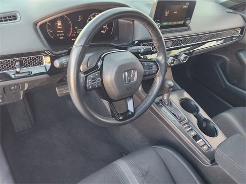 Certified 2022 Honda Civic Sport image 2