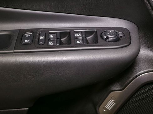 Used 2020 Jeep Renegade Limited AWD/4WD image 45