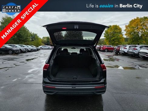 Used 2024 Volkswagen Tiguan SE image 10