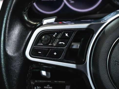 Used 2020 Porsche Cayenne E-Hybrid image 35