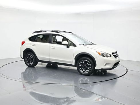 Used 2014 Subaru Crosstrek 2.0i Limited AWD/4WD image 3
