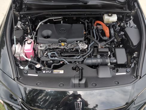 Certified 2023 Toyota Crown AWD/4WD image 34