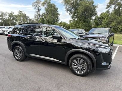 Used 2026 Nissan Pathfinder SV