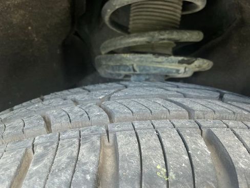 Used 2023 Ford Explorer XLT w/ Equipment Group 202A AWD/4WD image 12