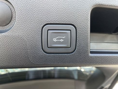 Used 2026 Chevrolet Equinox LT w/ Convenience Package II AWD/4WD image 32