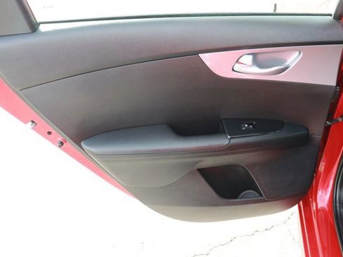 Used 2023 Kia Forte LXS image 11