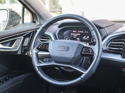 Used 2025 Audi Q4 e-tron Premium w/ Convenience Package AWD/4WD image 17