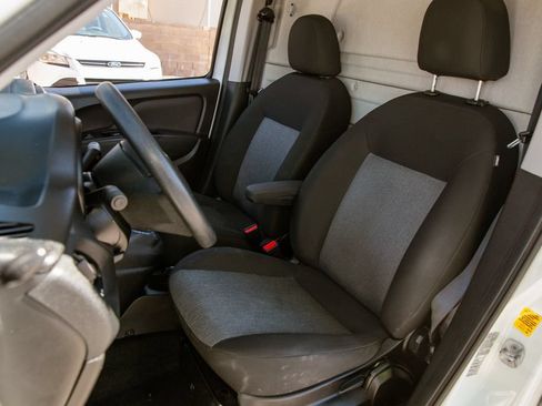 Used 2022 RAM ProMaster City Tradesman FWD image 12