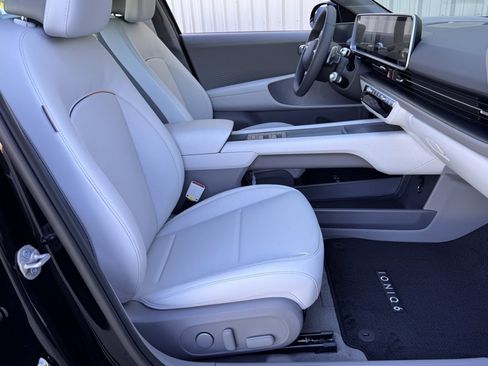 New 2025 Hyundai Ioniq 6 Limited image 20