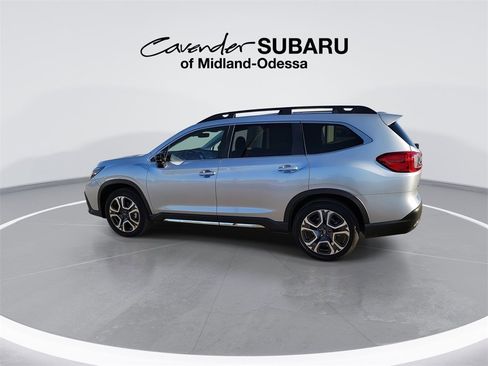 Used 2025 Subaru Ascent Limited image 6