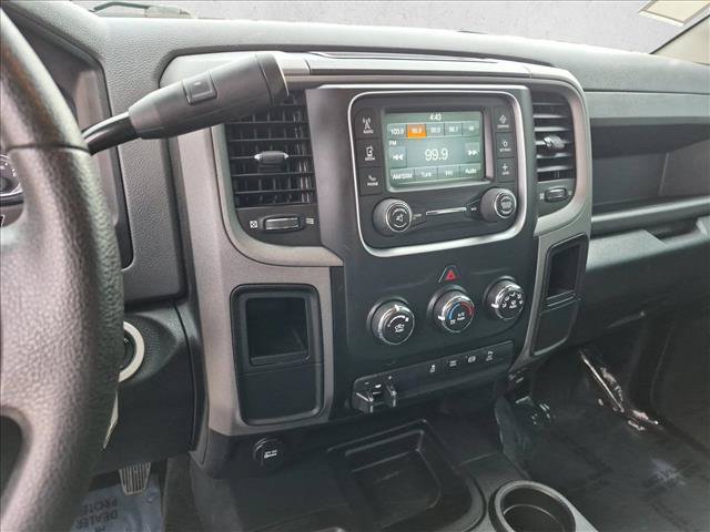Used 2016 RAM 2500 Tradesman w/ Chrome Appearance Group AWD/4WD image 14