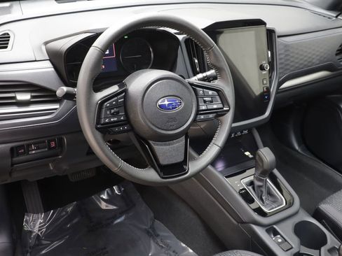 Used 2025 Subaru Forester Premium AWD/4WD image 7