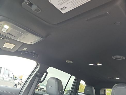 New 2026 Buick Enclave Sport Touring w/ LPO, Floor Liner Package AWD/4WD image 34