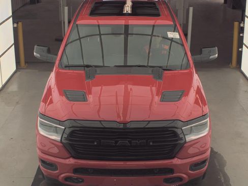 Used 2024 RAM 1500 Laramie AWD/4WD image 2