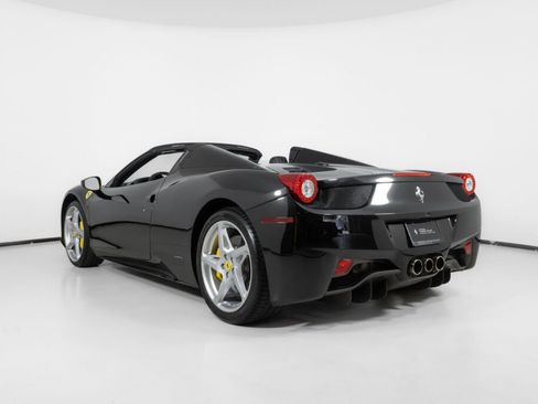 Used 2015 Ferrari 458 Spider RWD image 7