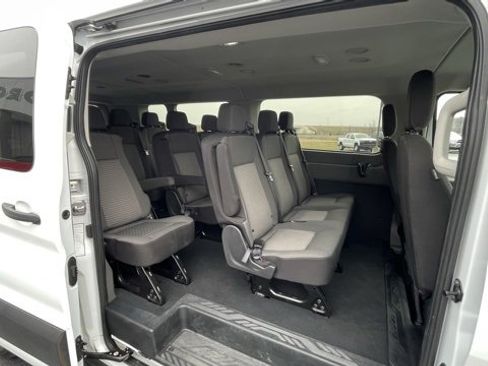 Used 2023 Ford Transit 350 XLT image 8