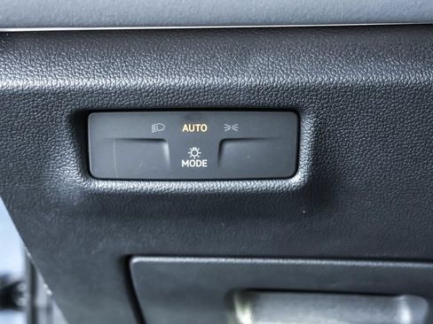 Used 2026 Volkswagen Tiguan SE R-Line AWD/4WD image 17