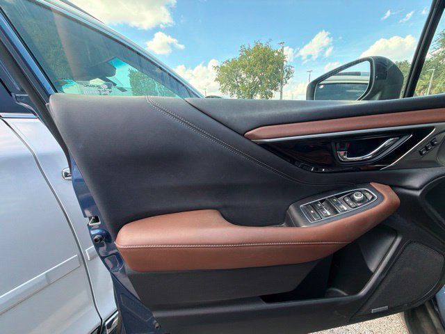 Used 2020 Subaru Outback Touring XT AWD/4WD image 4