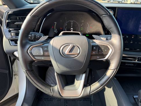 Used 2024 Lexus RX 450h AWD w/ Convenience Package image 9