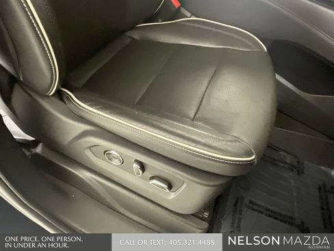 Used 2023 Cadillac Escalade Sport AWD/4WD image 28