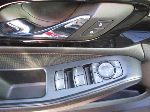 Certified 2023 Chevrolet Traverse RS w/ LPO, Floor Liner Package image 13