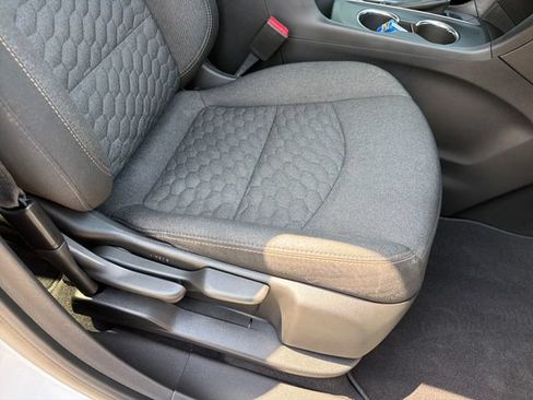 Used 2020 Chevrolet Equinox LT FWD image 26