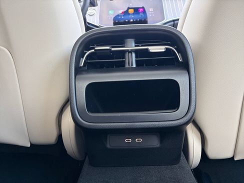 New 2026 Mercedes-Benz E 350 4MATIC Sedan image 13